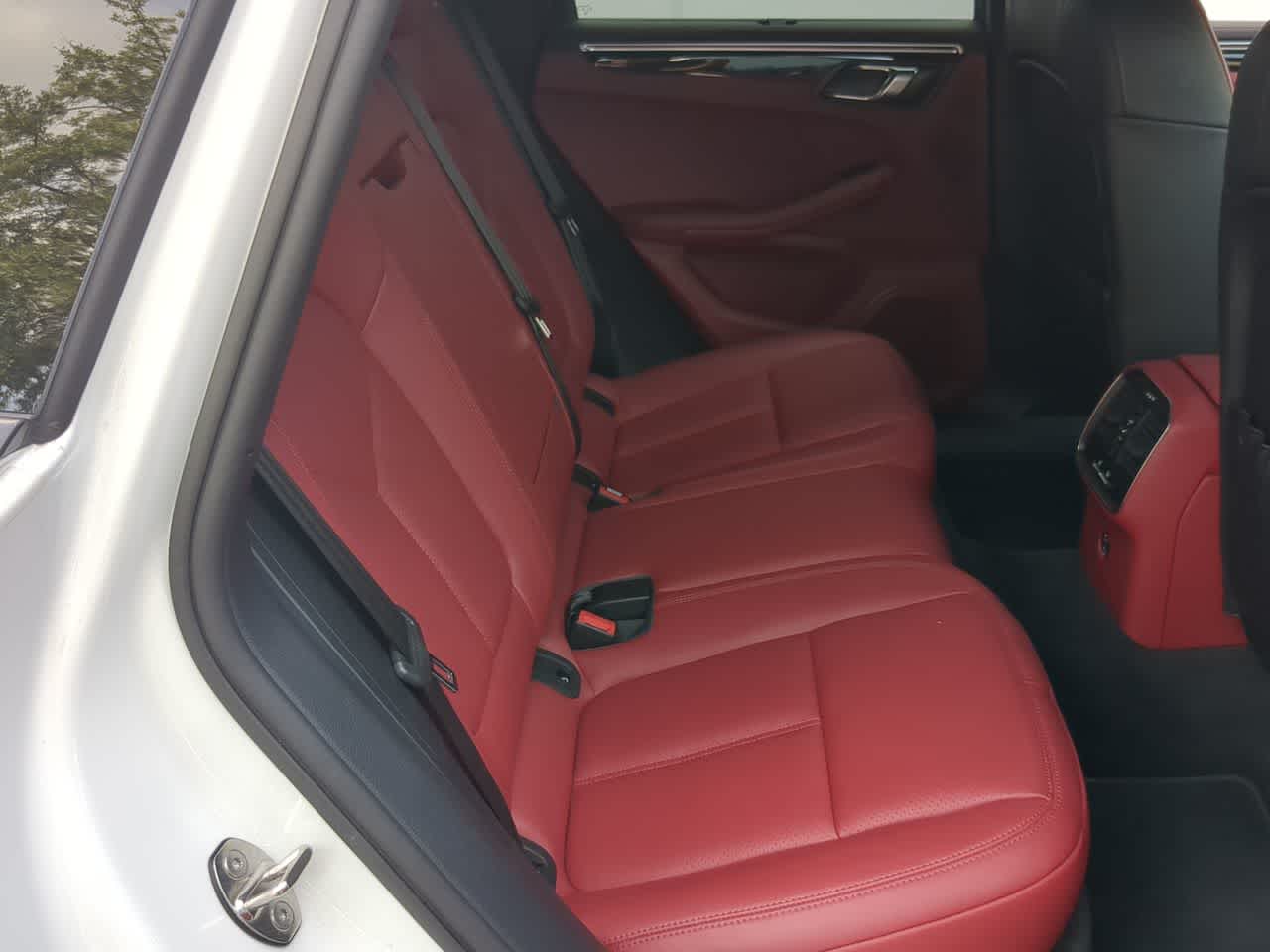 Thumbnail: 2024 Porsche Macan - 22