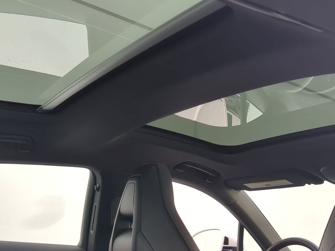 Thumbnail: 2025 Porsche Panamera - 23