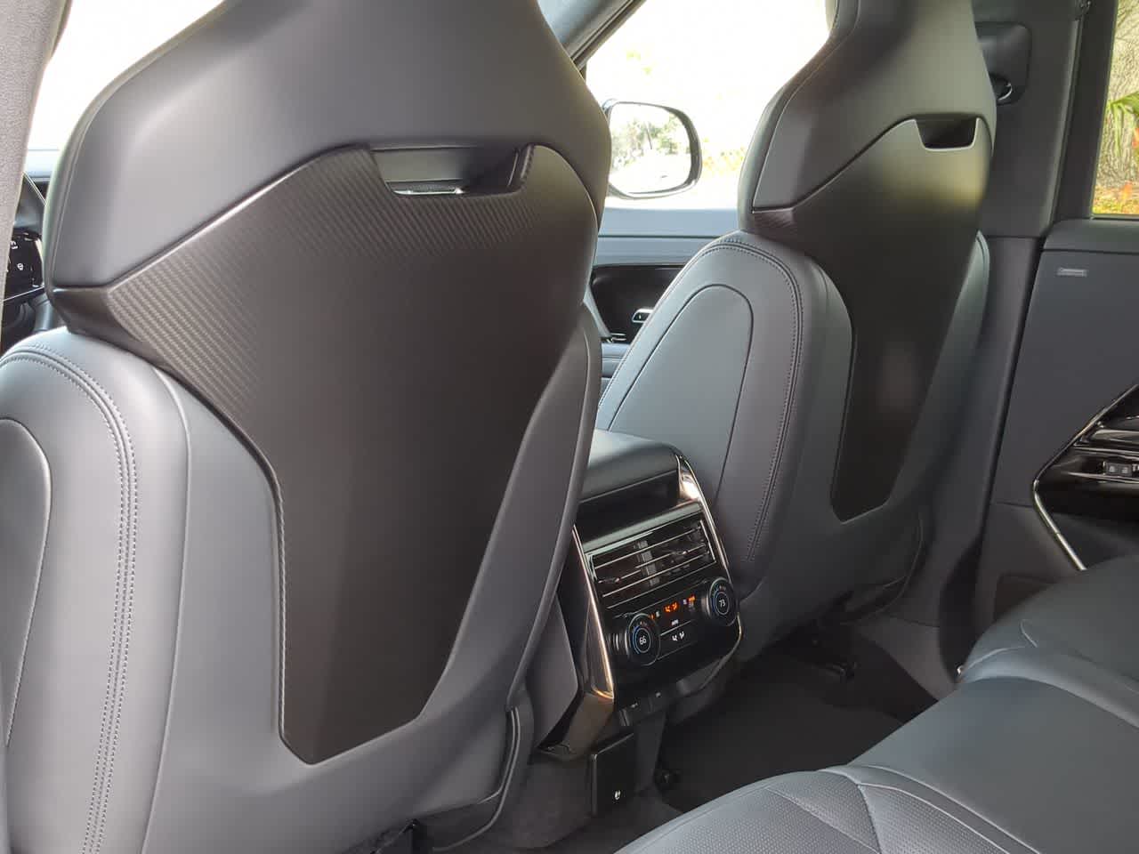 Thumbnail: 2024 Land Rover Range Rover Sport - 18