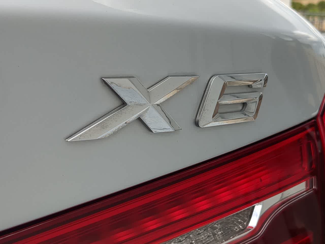 Thumbnail: 2018 BMW X6 - 13