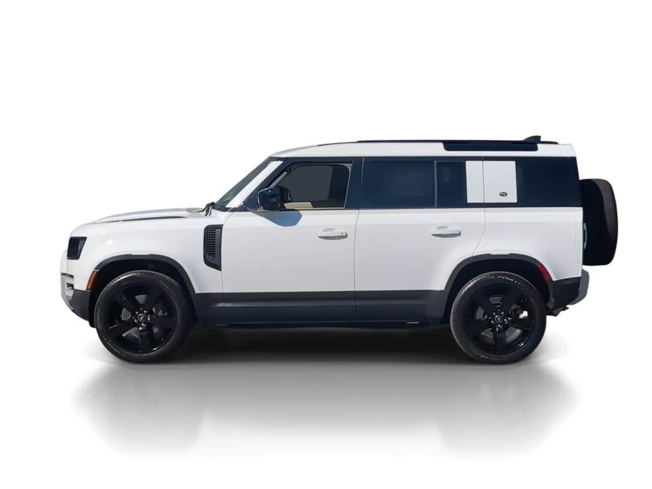 Thumbnail: 2022 Land Rover Defender - 5