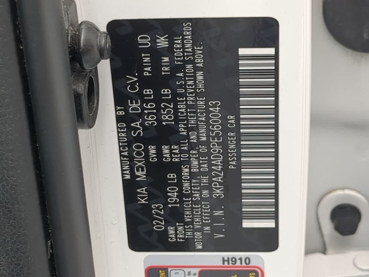 Thumbnail: 2023 Kia Rio - 35