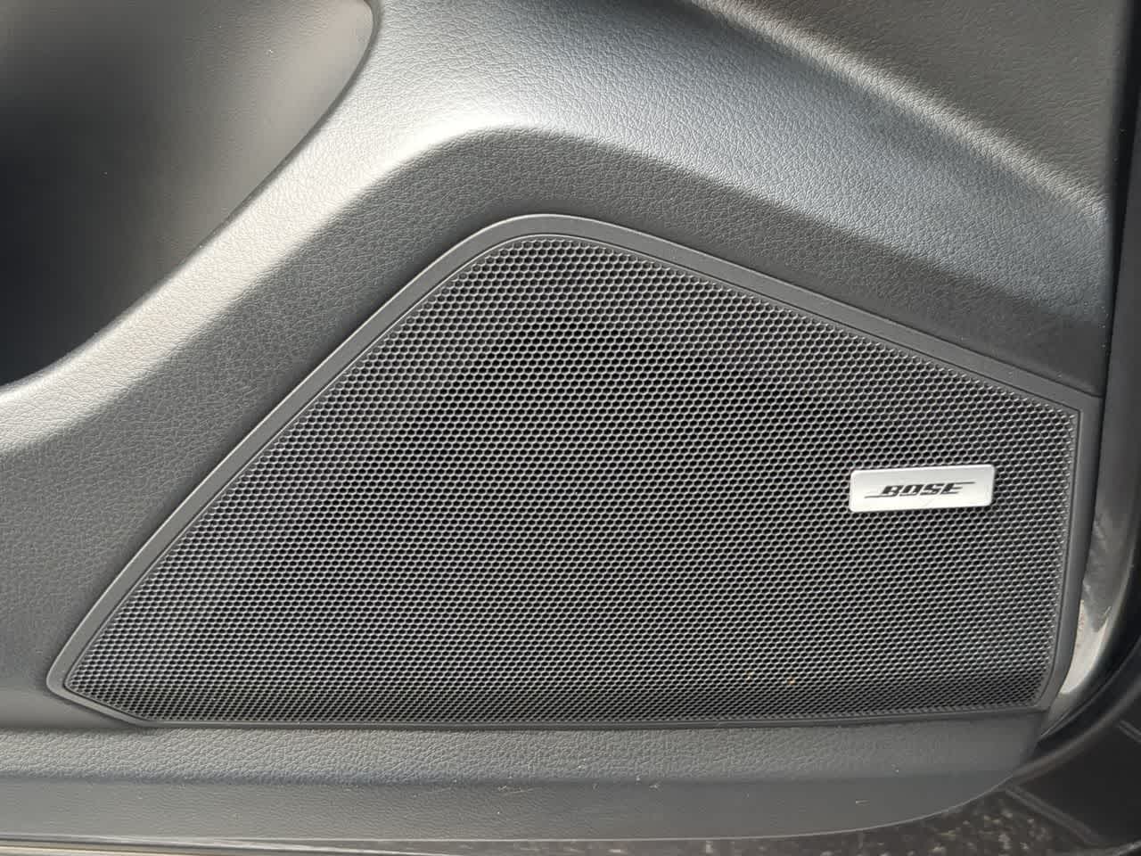 Thumbnail: 2021 Porsche Cayenne - 32