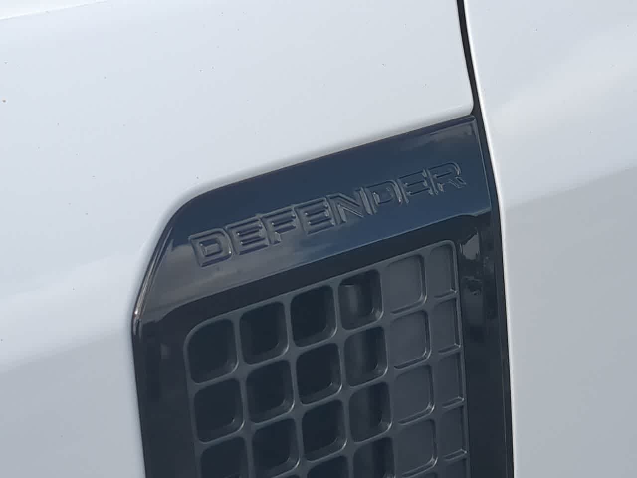 Thumbnail: 2025 Land Rover Defender - 13