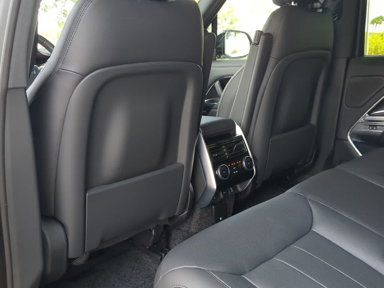 Thumbnail: 2026 Land Rover Range Rover - 18