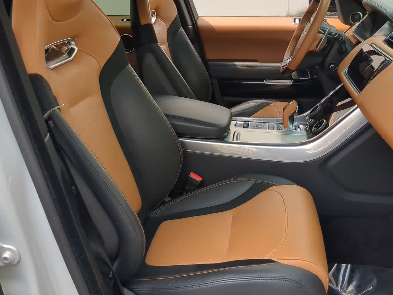 Thumbnail: 2021 Land Rover Range Rover Sport - 23