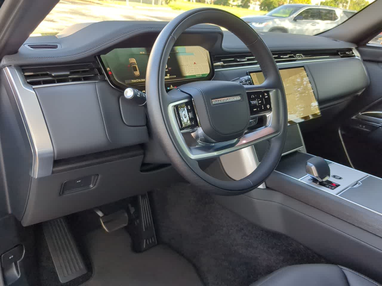 Thumbnail: 2025 Land Rover Range Rover - 10