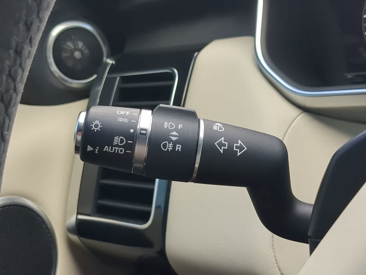 Thumbnail: 2021 Land Rover Range Rover Sport - 29