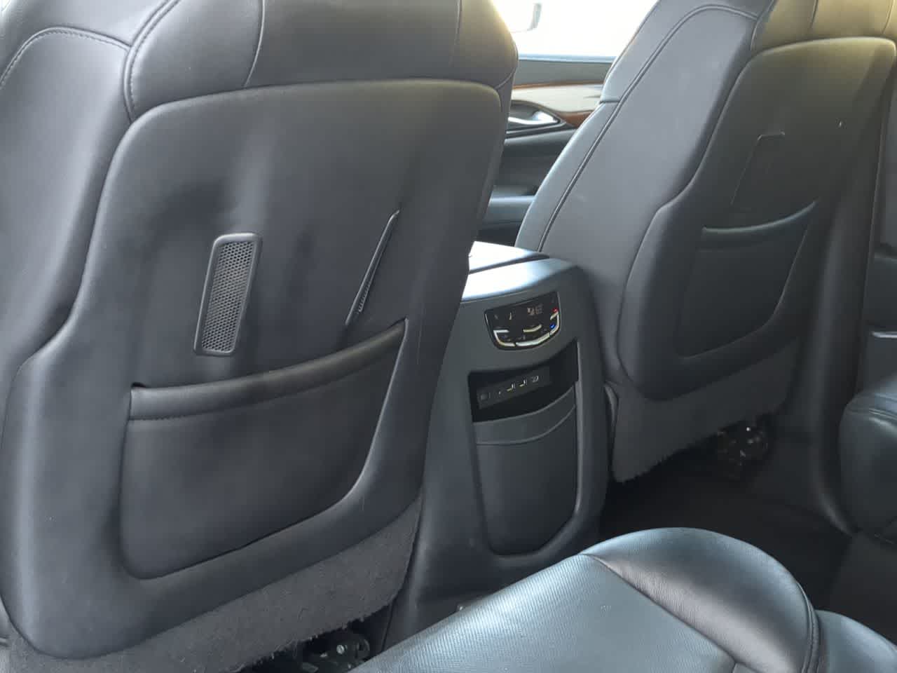 Thumbnail: 2019 Cadillac Escalade - 18