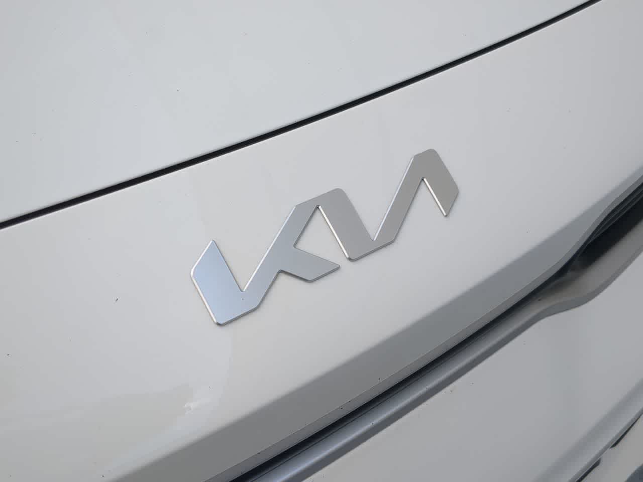 Thumbnail: 2023 Kia Rio - 11