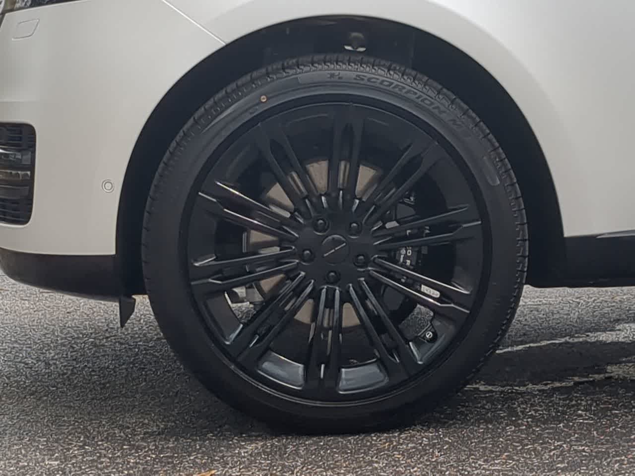 Thumbnail: 2026 Land Rover Range Rover - 14