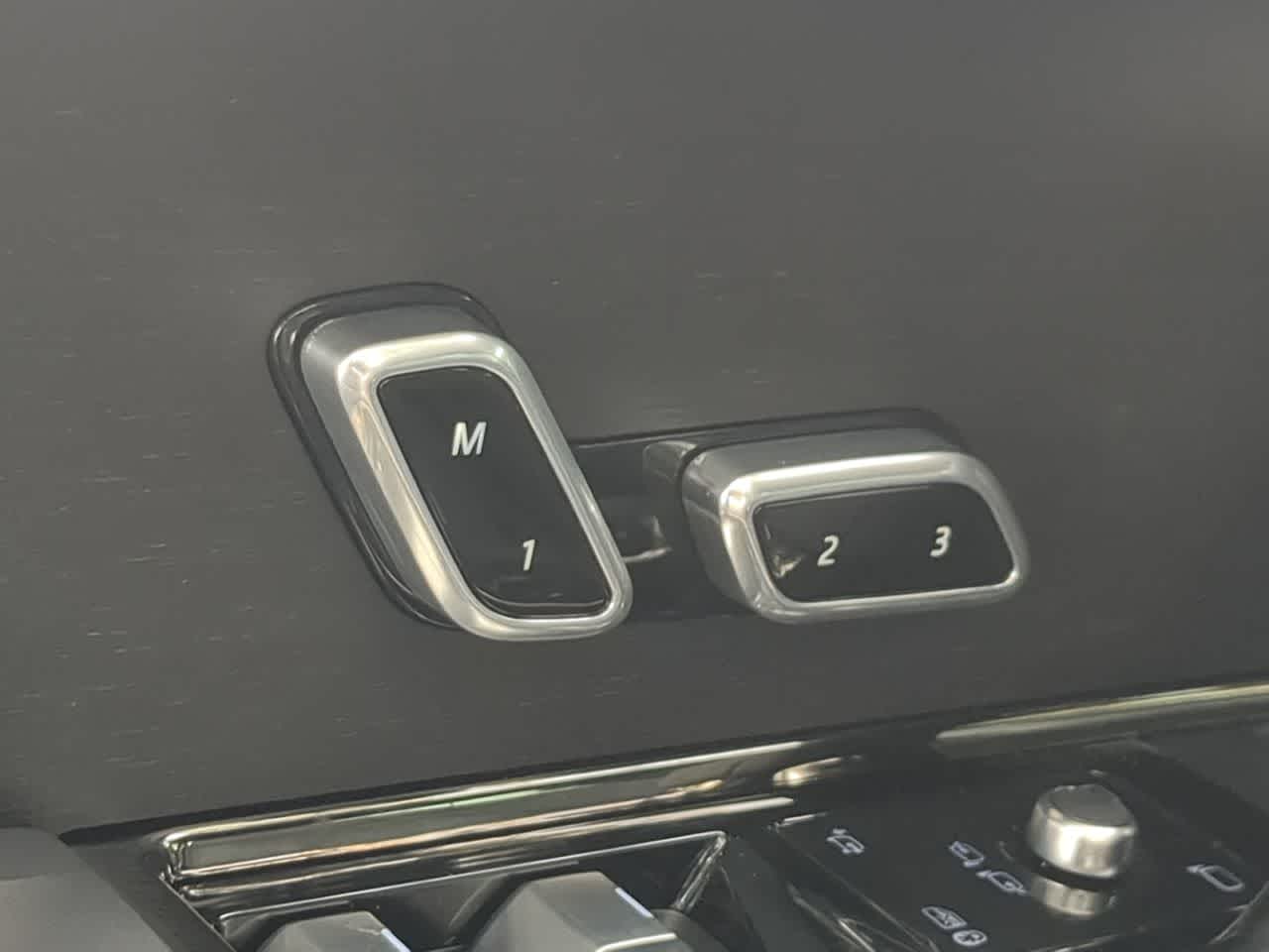 Thumbnail: 2026 Land Rover Range Rover Sport - 17