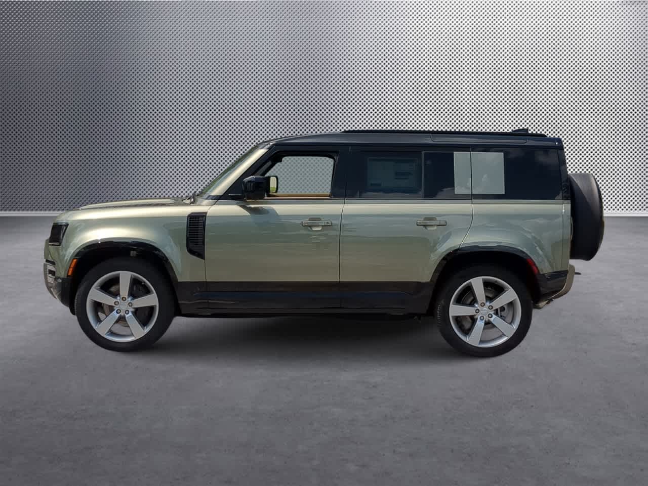 Thumbnail: 2025 Land Rover Defender - 5