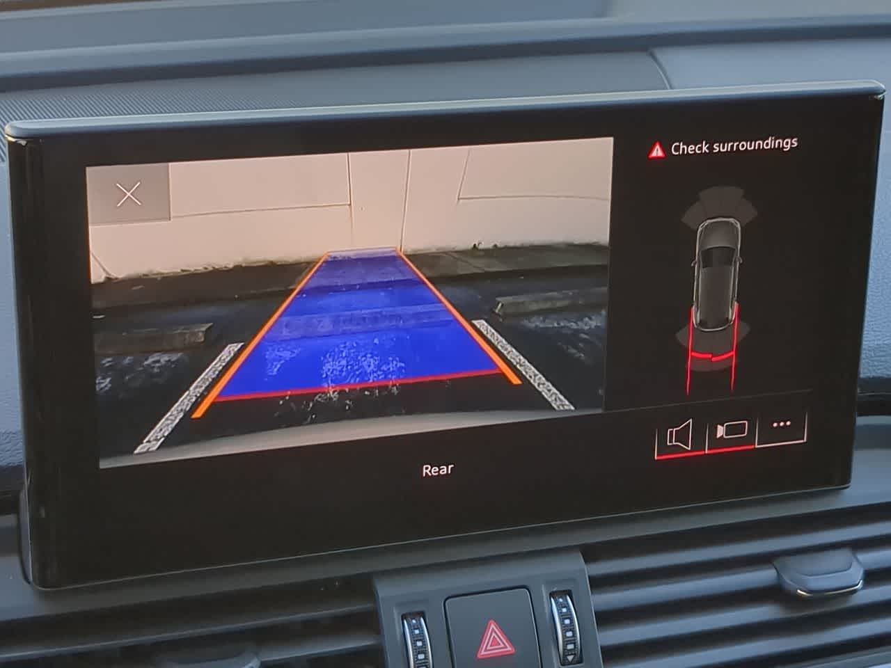 Thumbnail: 2025 Audi Q5 - 30