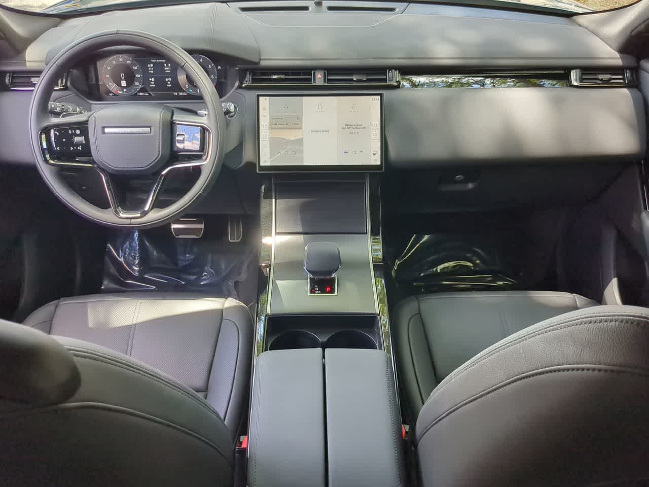 Thumbnail: 2026 Land Rover Range Rover Velar - 16