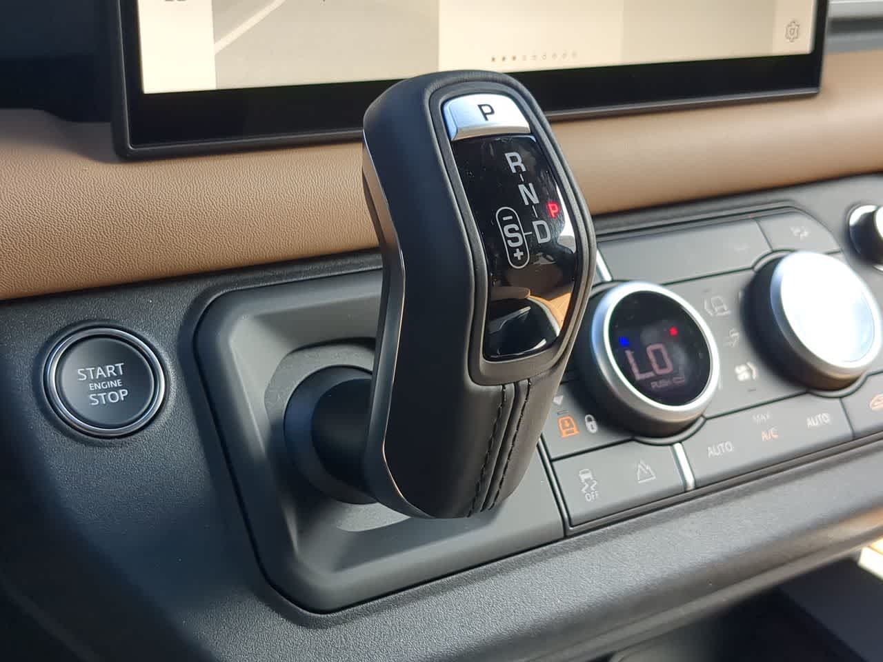 2025 Land Rover Defender 130 35