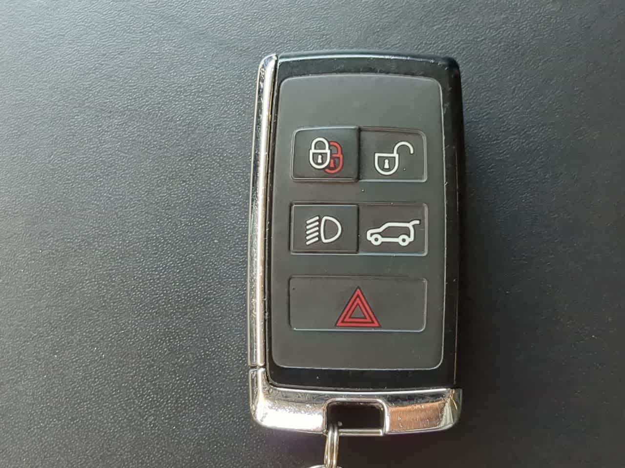 Thumbnail: 2020 Land Rover Defender - 39