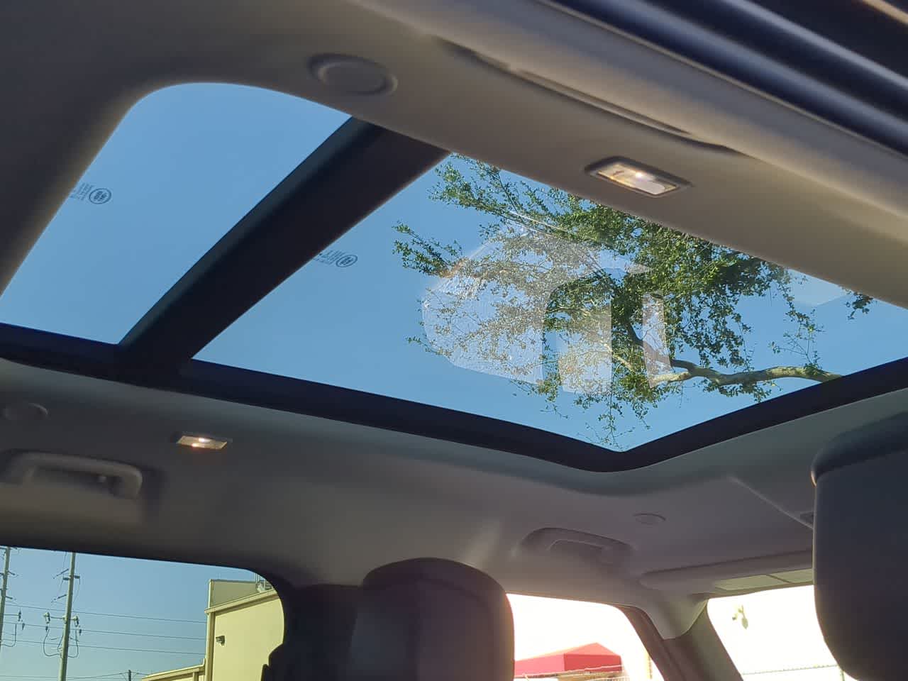 Thumbnail: 2023 Land Rover Defender - 22