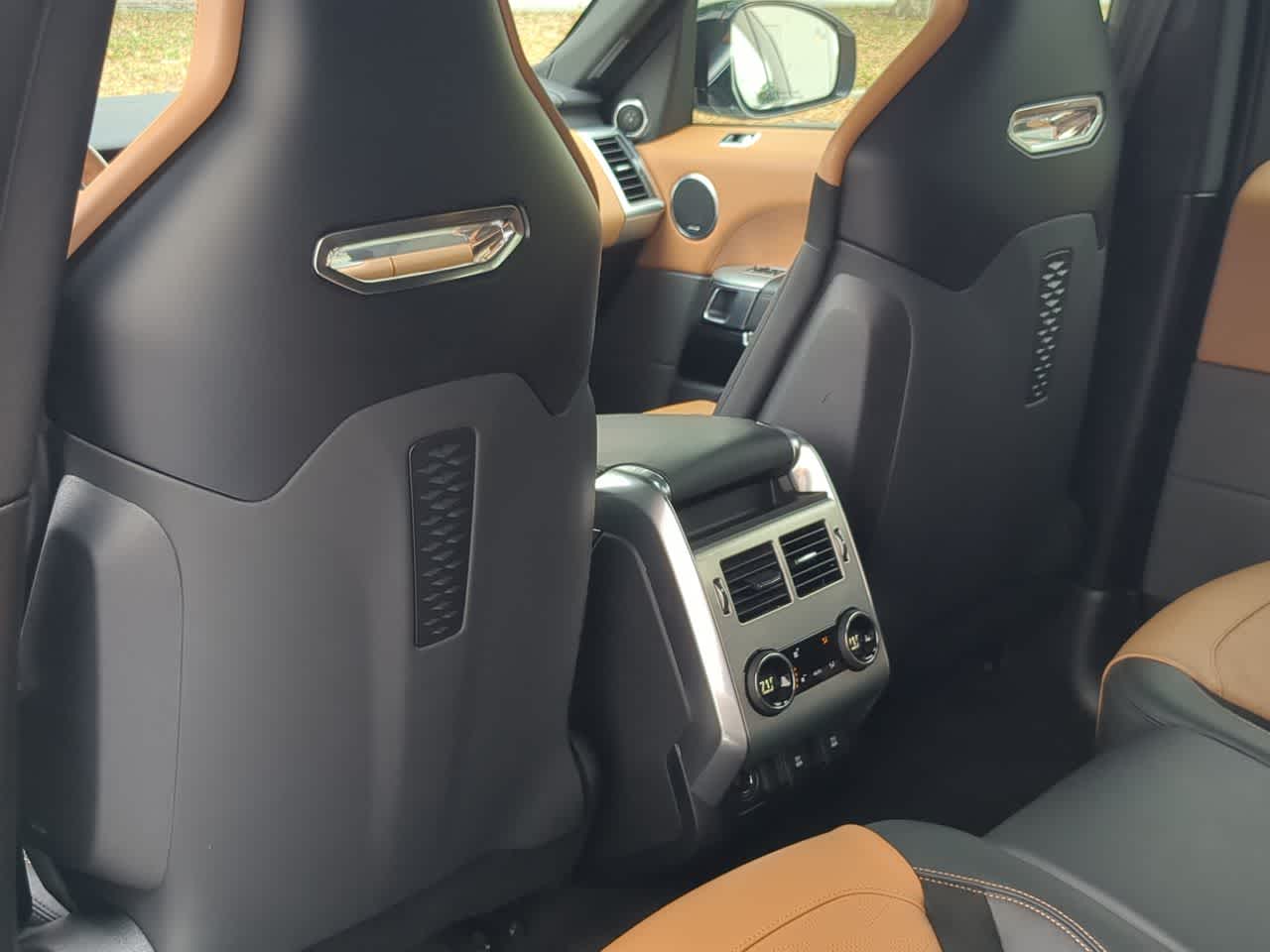 Thumbnail: 2021 Land Rover Range Rover Sport - 18