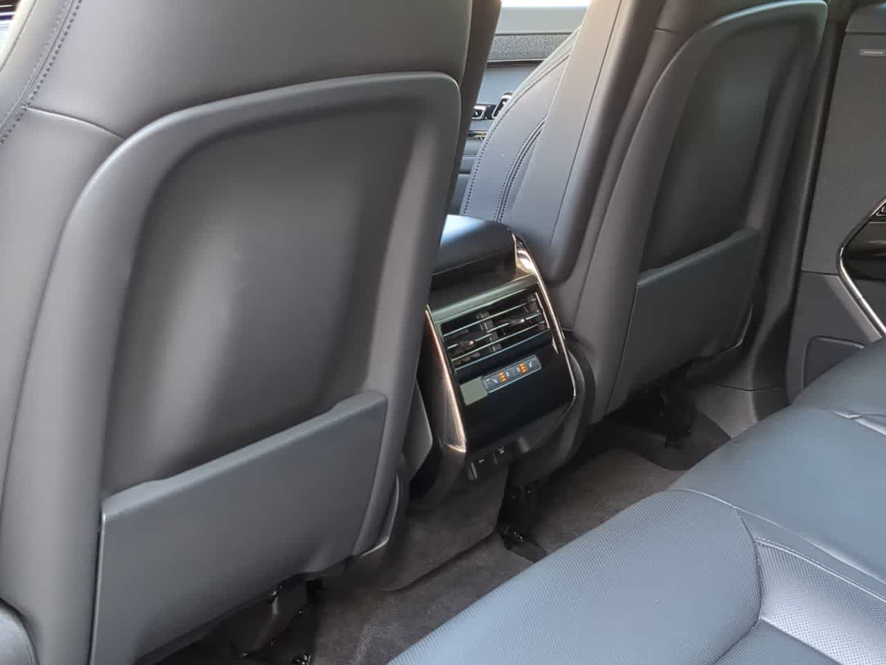 Thumbnail: 2025 Land Rover Range Rover Sport - 19