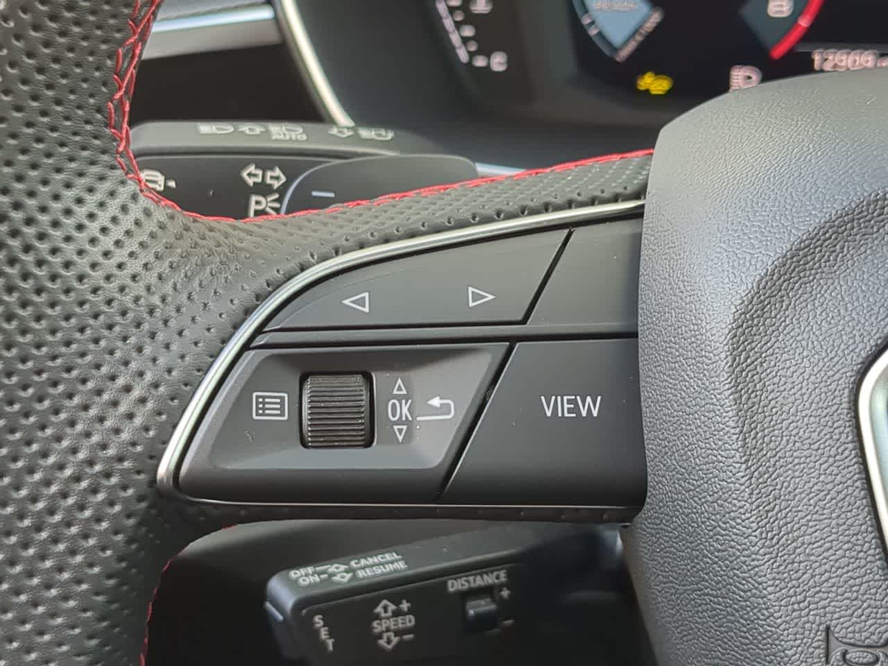 Thumbnail: 2025 Audi Q3 - 25