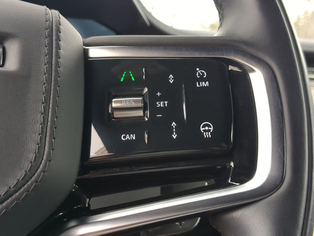 Thumbnail: 2025 Land Rover Range Rover Sport - 27