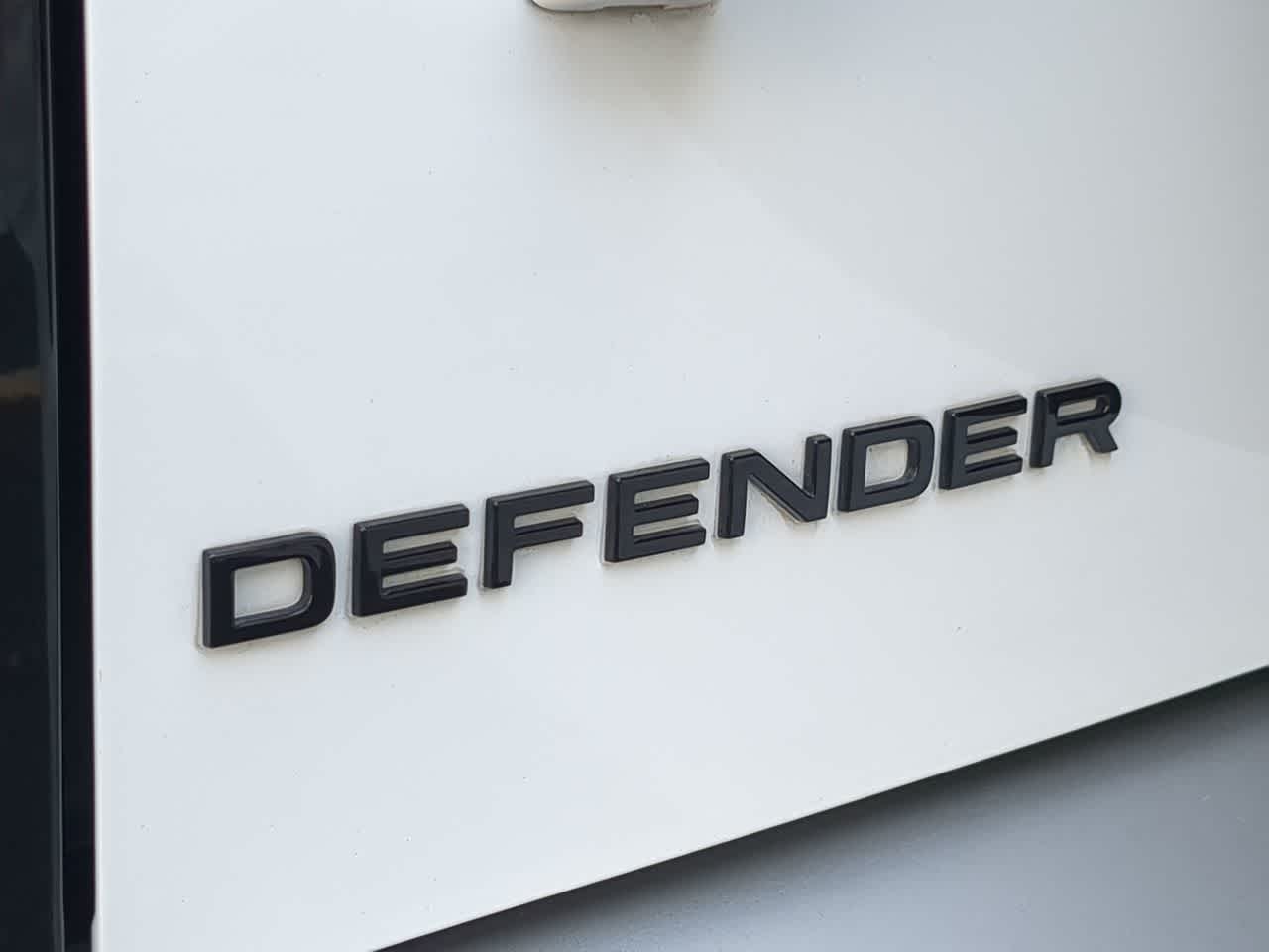 Thumbnail: 2025 Land Rover Defender - 13