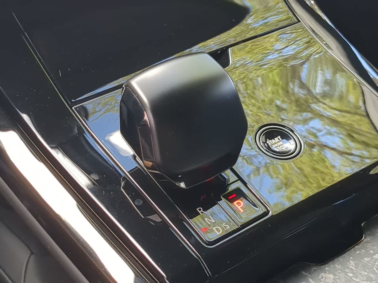 Thumbnail: 2026 Land Rover Range Rover Sport - 33
