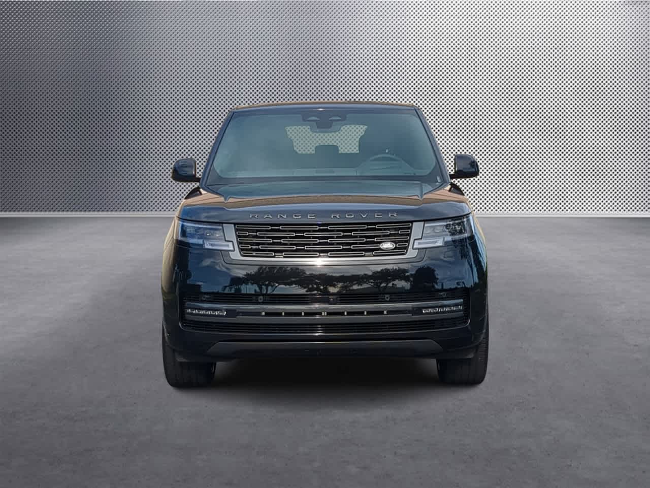 2025 Land Rover Range Rover SE photo 3