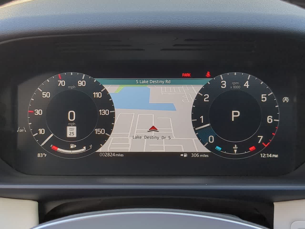 Thumbnail: 2025 Land Rover Discovery - 35