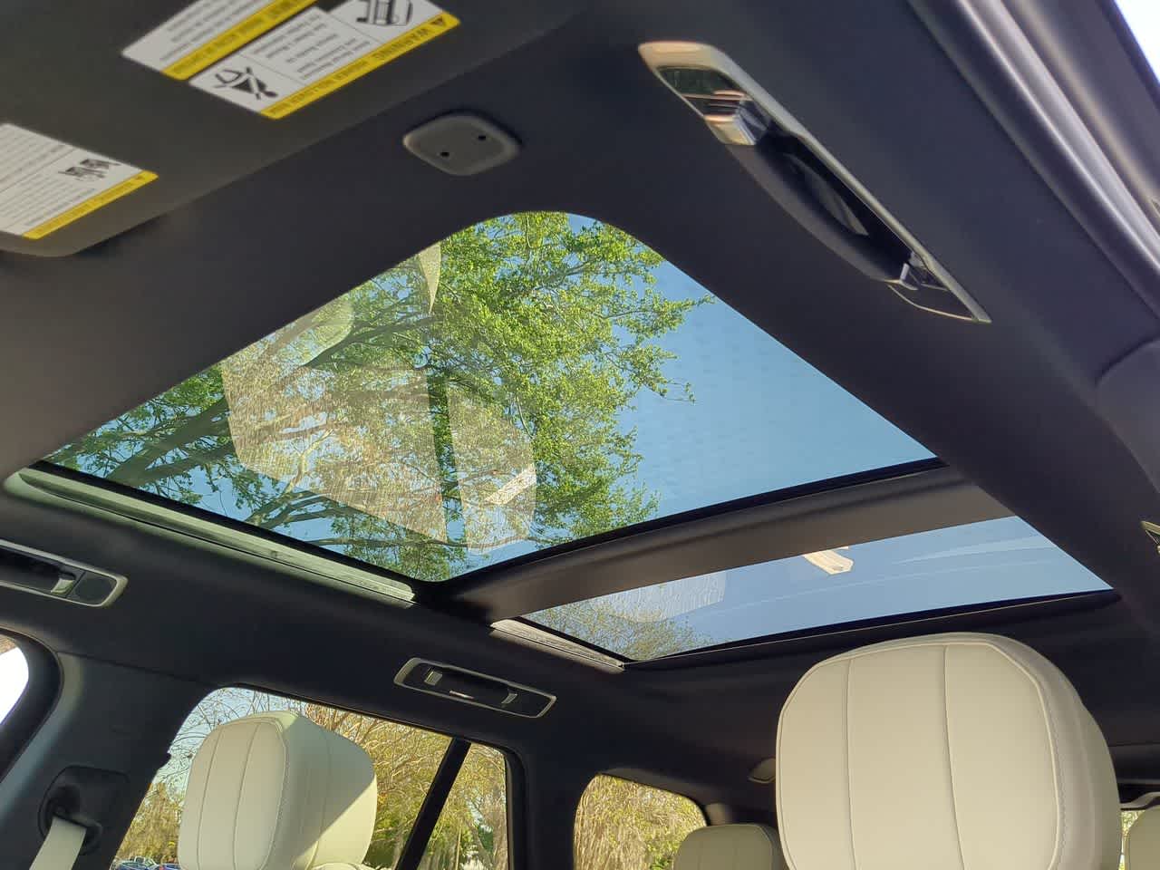 Thumbnail: 2025 Land Rover Range Rover - 19