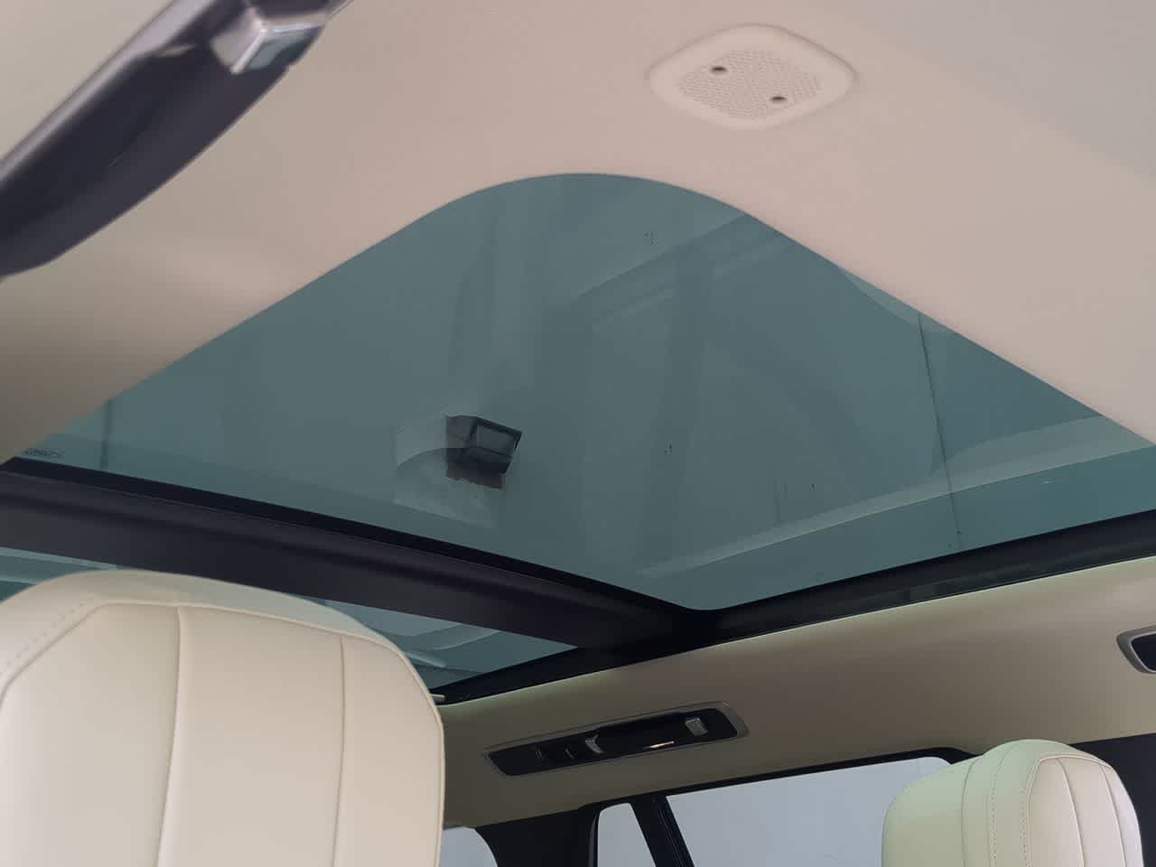 Thumbnail: 2026 Land Rover Range Rover - 19