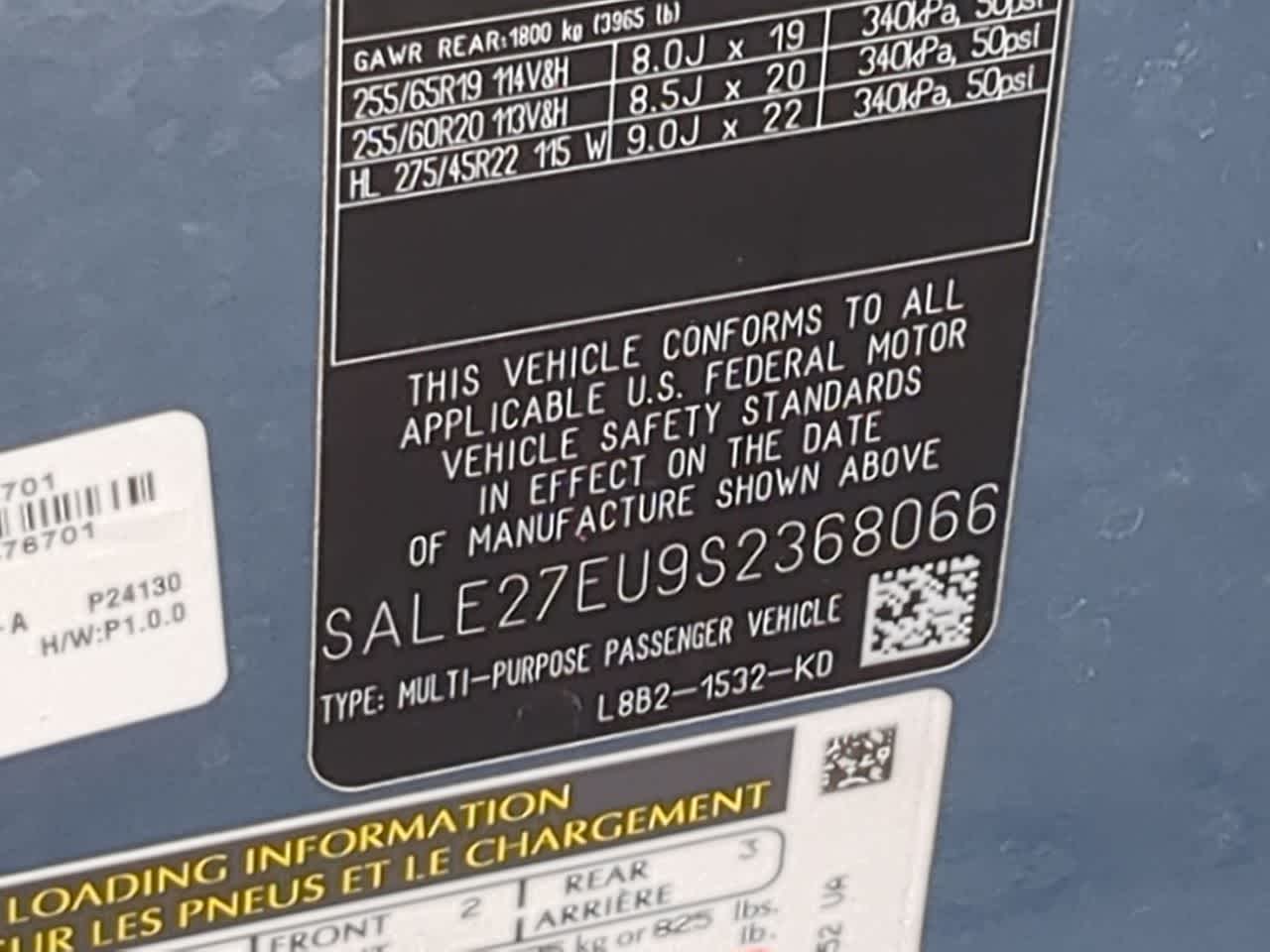 Thumbnail: 2025 Land Rover Defender - 40