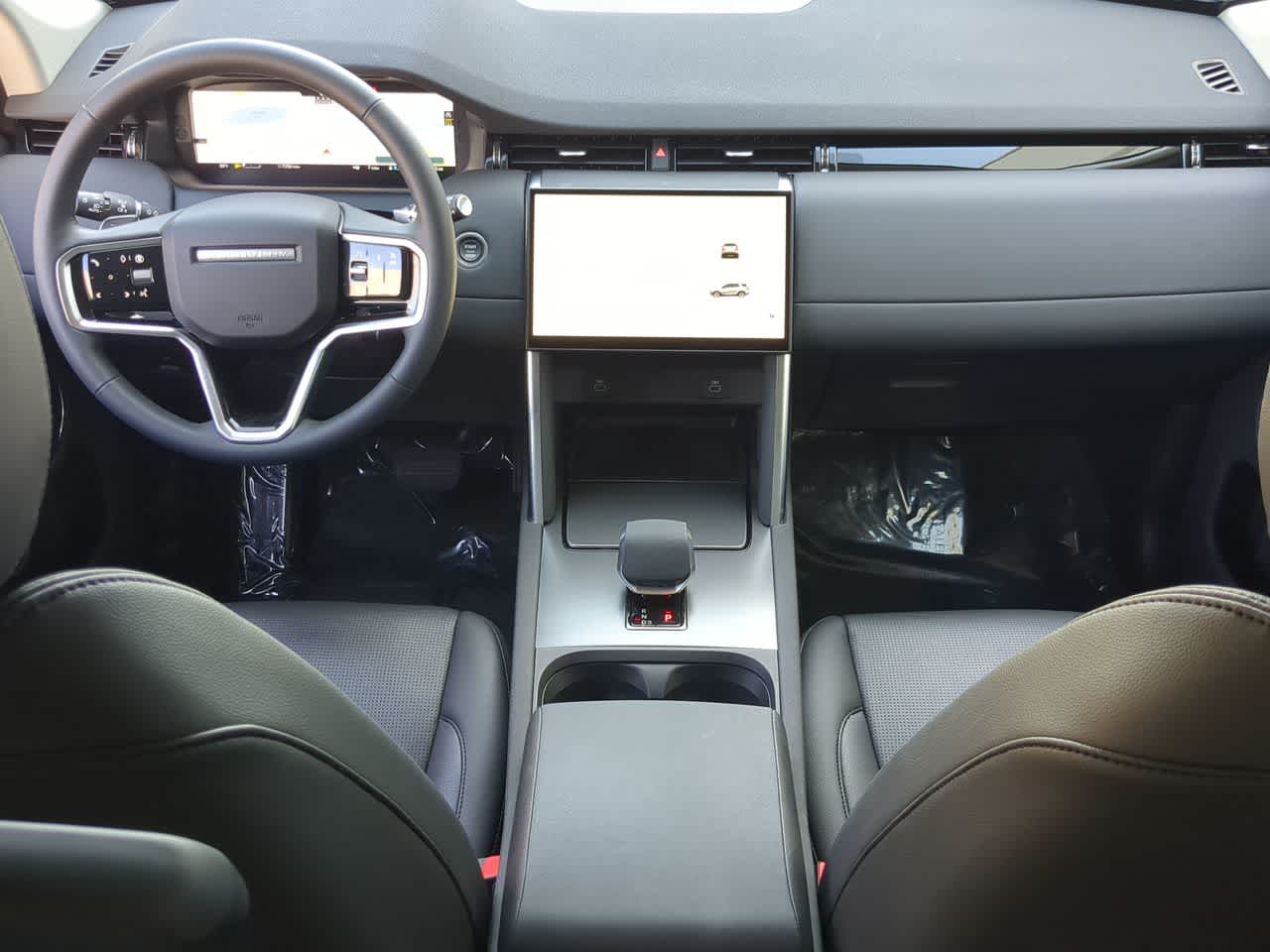 Thumbnail: 2025 Land Rover Discovery Sport - 16