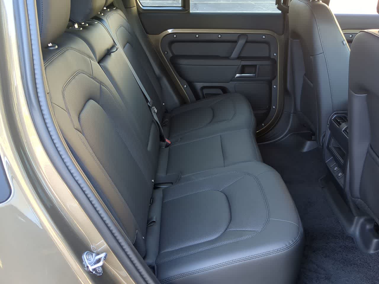 Thumbnail: 2025 Land Rover Defender - 22