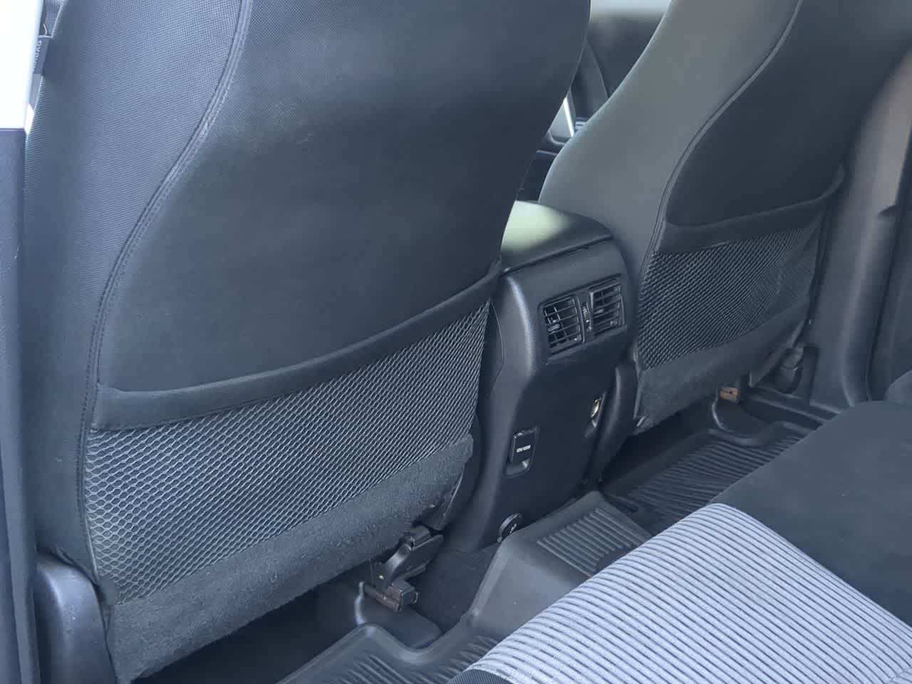 Thumbnail: 2016 Toyota 4Runner - 18