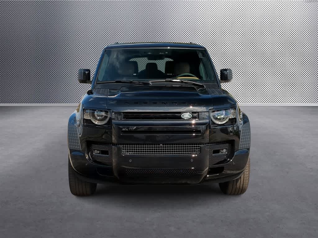 2025 Land Rover Defender 130 3
