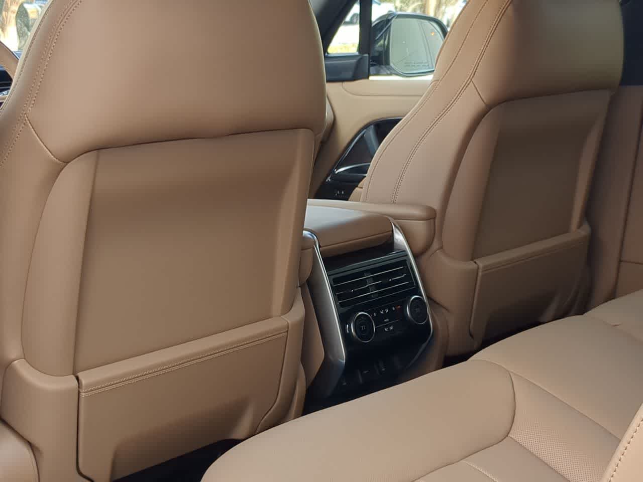 Thumbnail: 2026 Land Rover Range Rover - 19