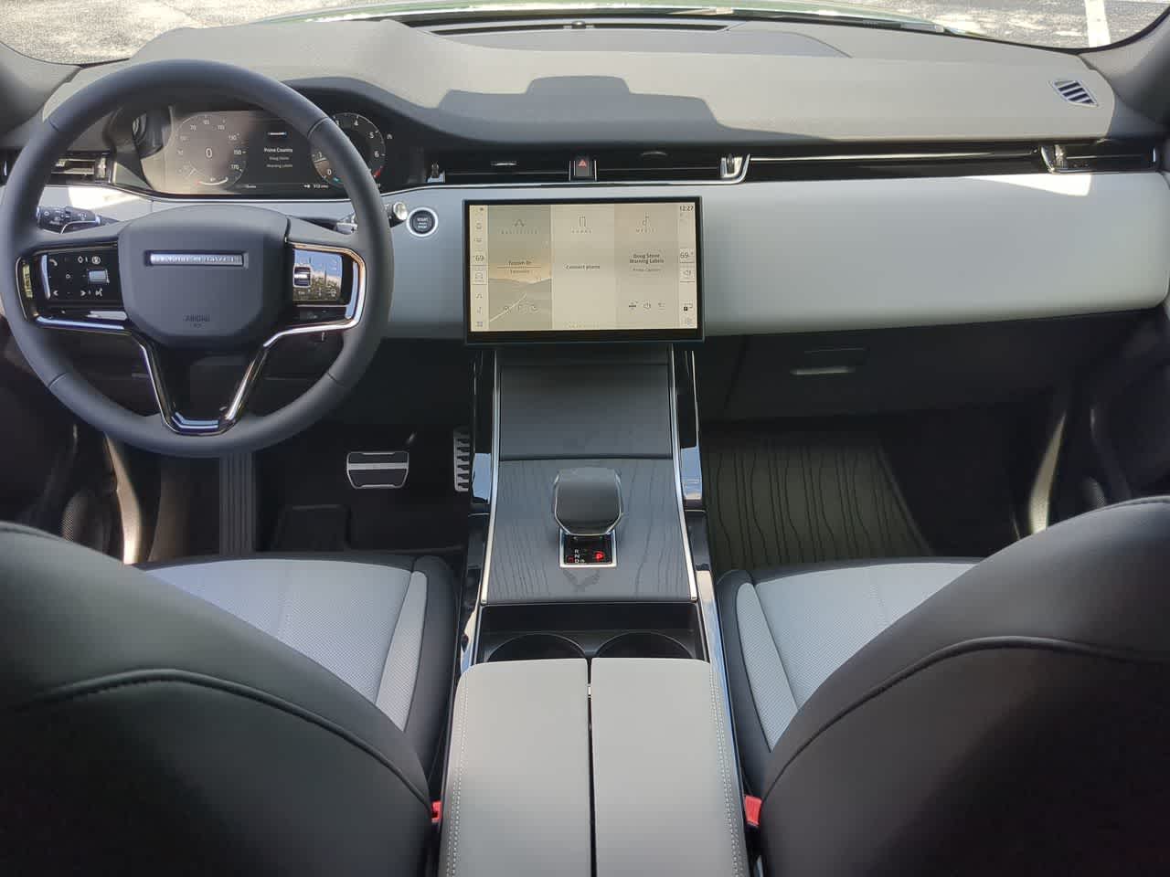 Thumbnail: 2026 Land Rover Range Rover Evoque - 16