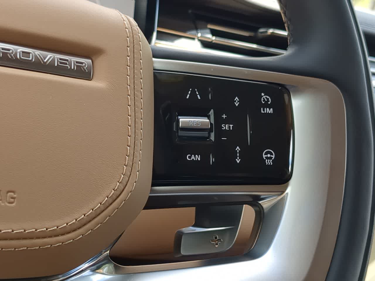 Thumbnail: 2025 Land Rover Range Rover - 25