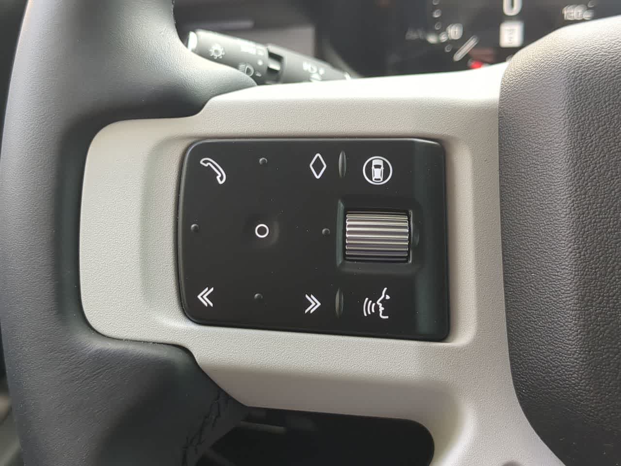Thumbnail: 2026 Land Rover Defender - 26