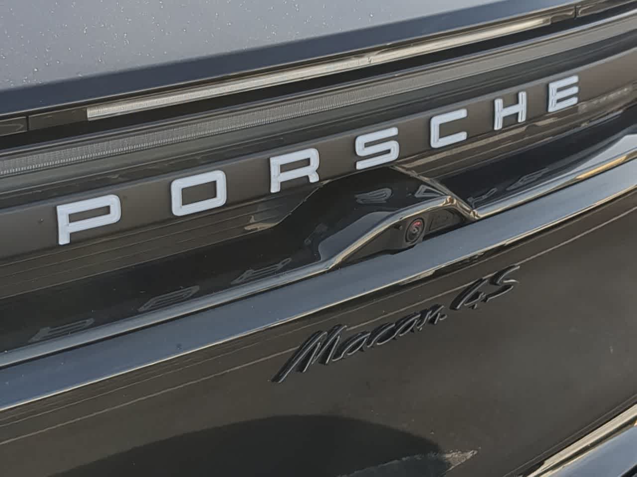 Thumbnail: 2025 Porsche Macan - 12