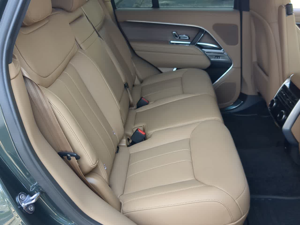 Thumbnail: 2026 Land Rover Range Rover - 22