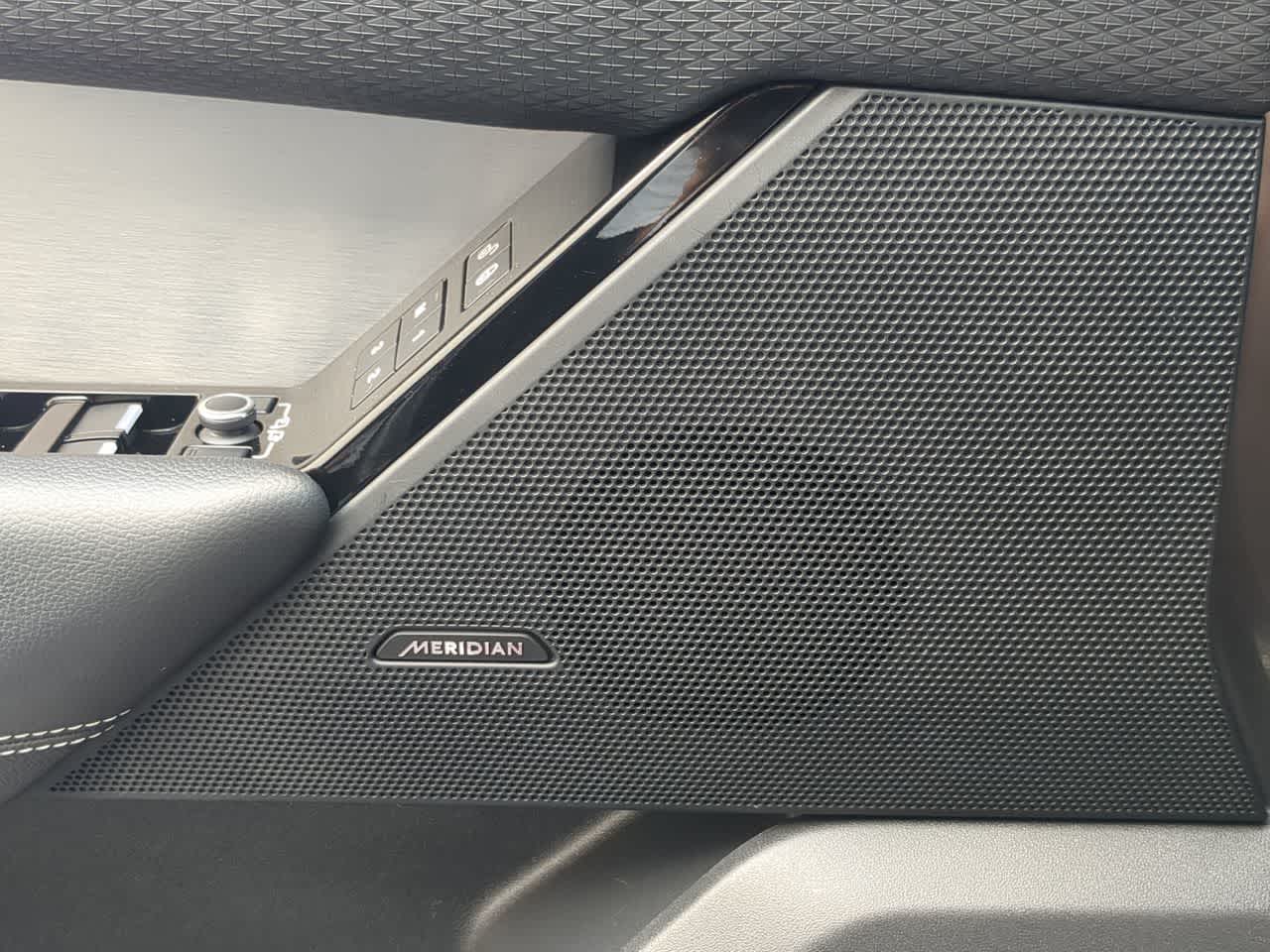 Thumbnail: 2019 Land Rover Range Rover Velar - 31