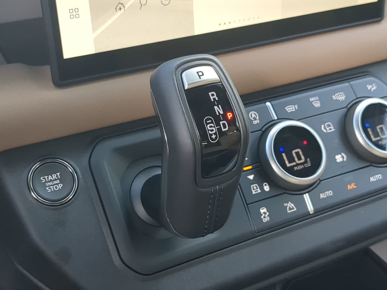 Thumbnail: 2025 Land Rover Defender - 35