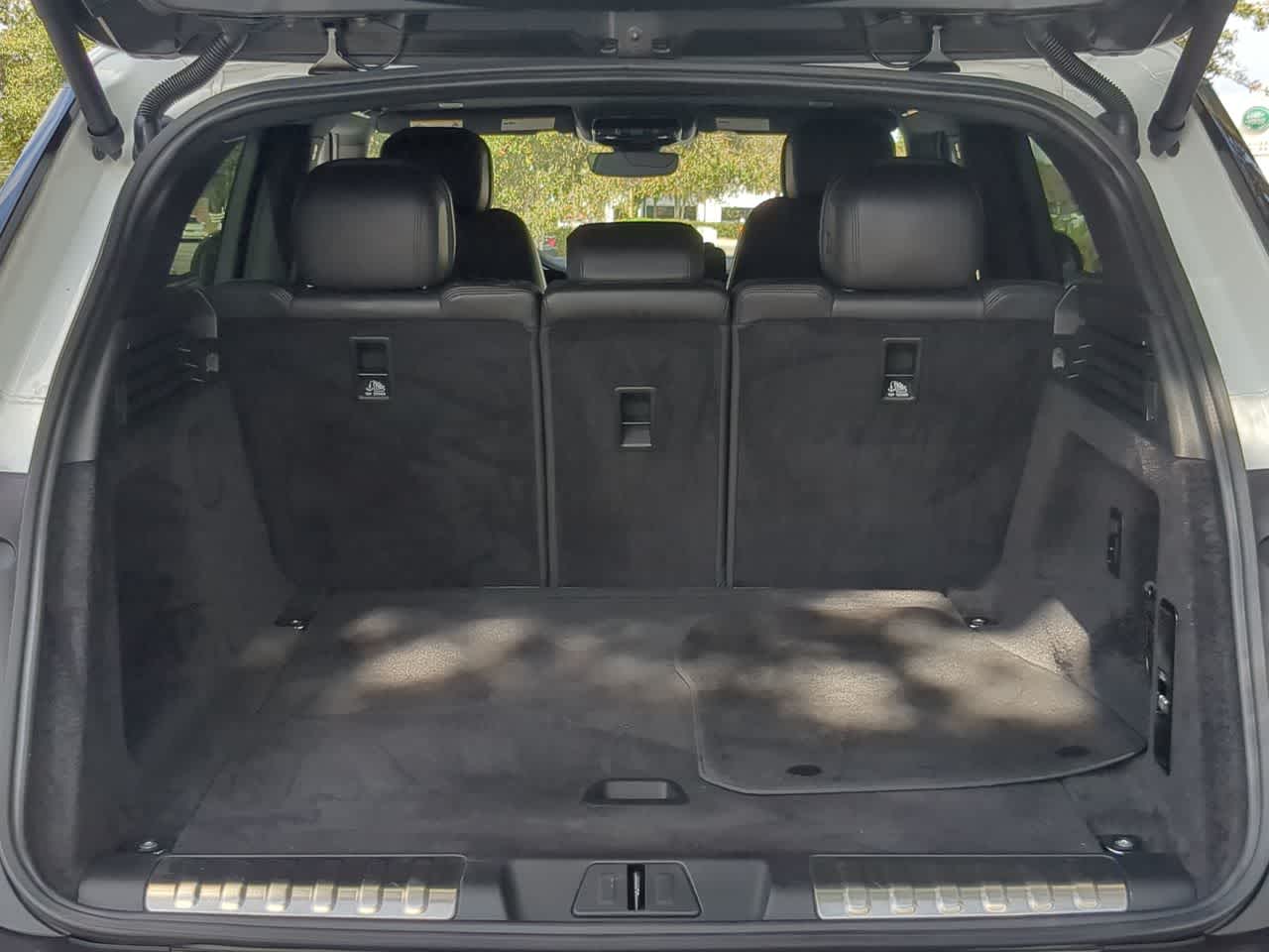 Thumbnail: 2024 Land Rover Range Rover Sport - 35