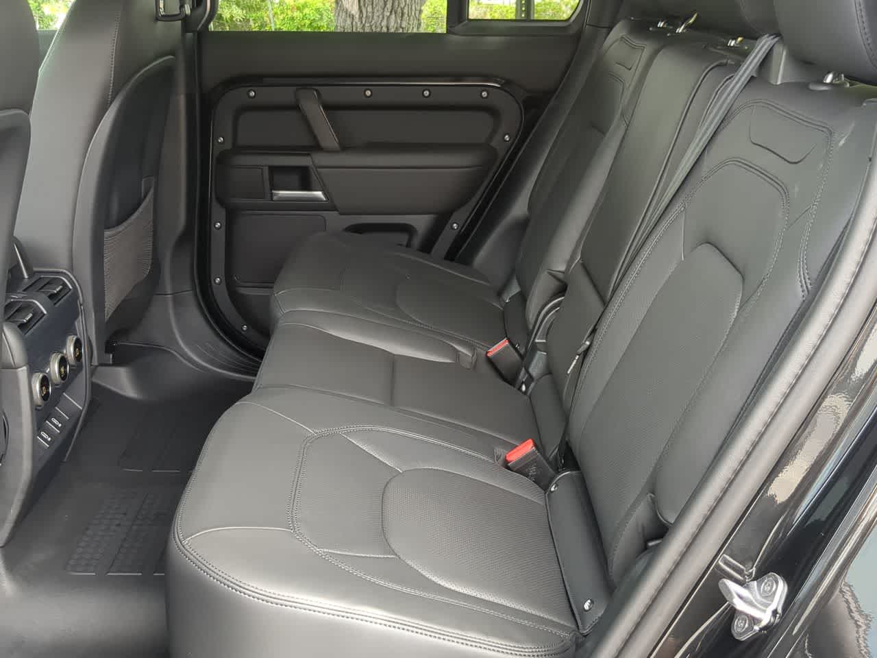 Thumbnail: 2026 Land Rover Defender - 21