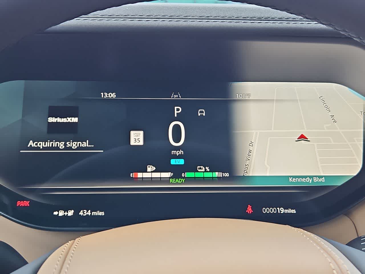 Thumbnail: 2025 Land Rover Range Rover - 36