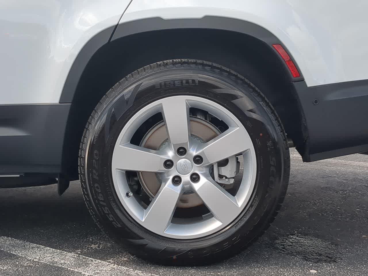 Thumbnail: 2025 Land Rover Defender - 14