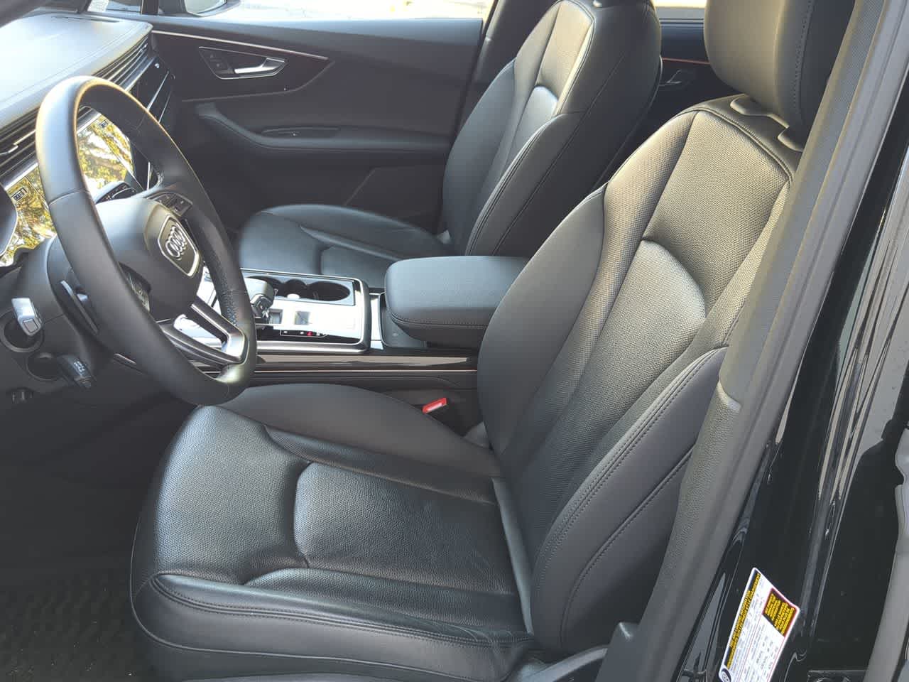 Thumbnail: 2023 Audi Q7 - 15